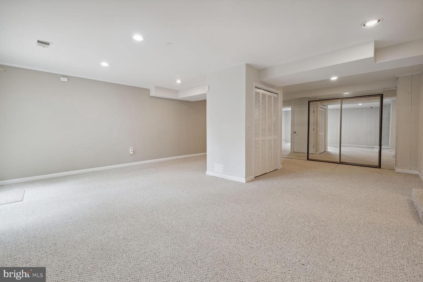 5 Crestview Court photo 28