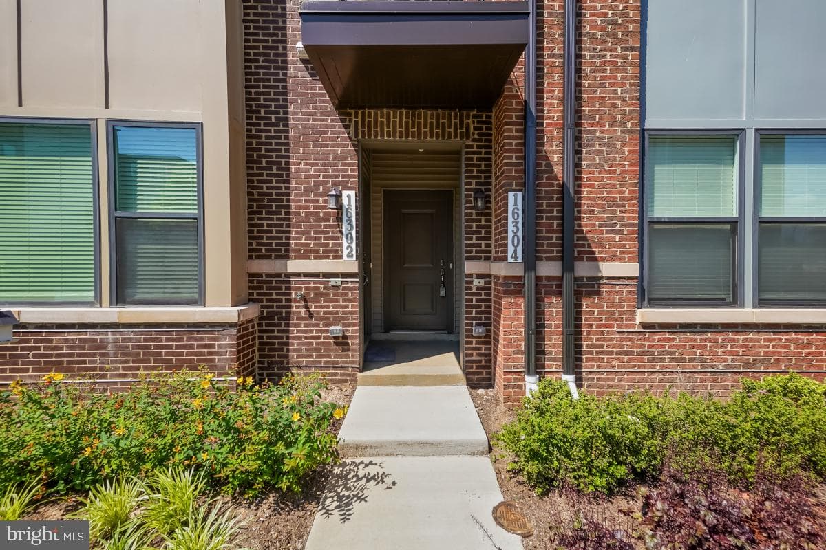 16304 Connors Way #22 photo 2