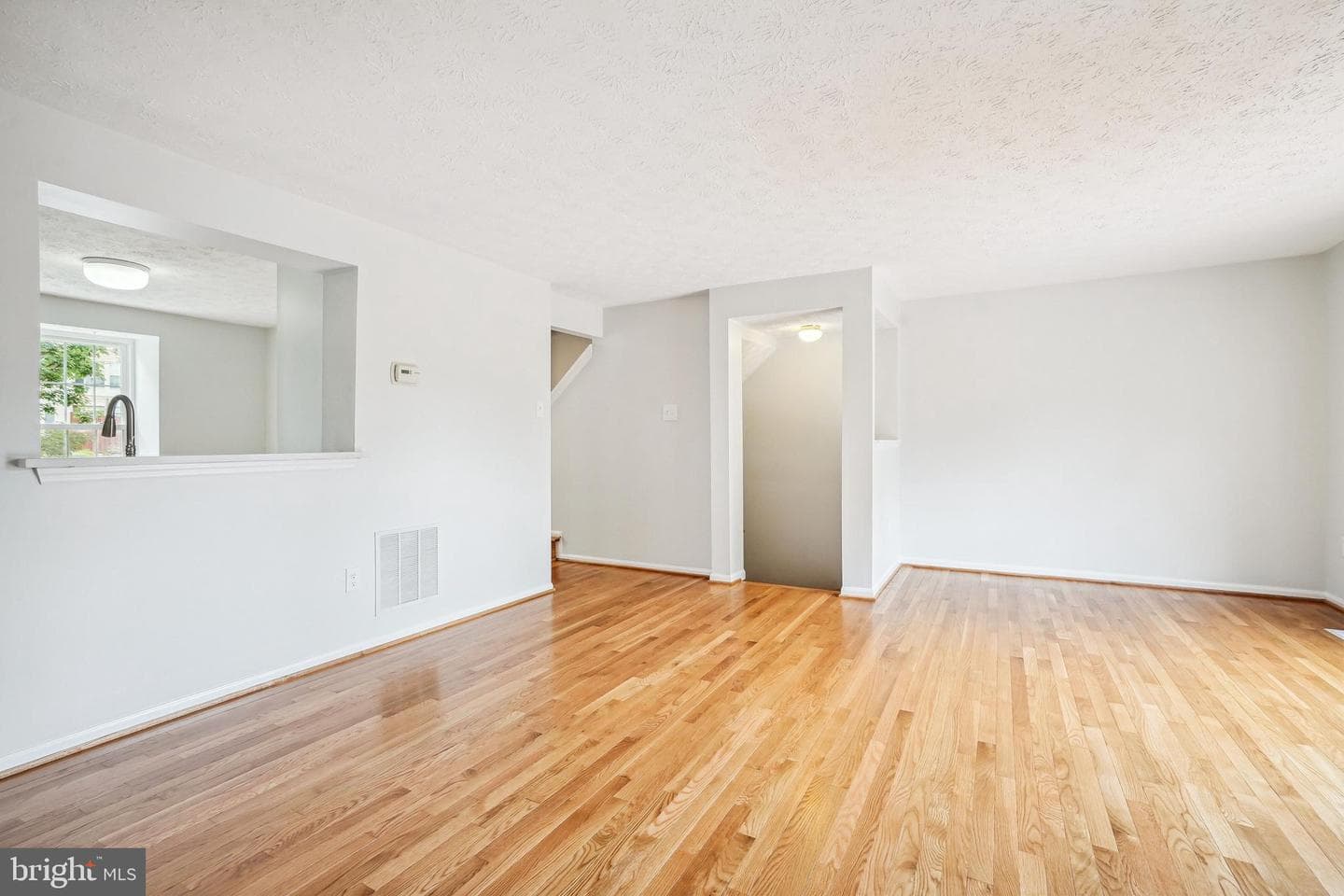 529 Coral Reef Drive photo 10
