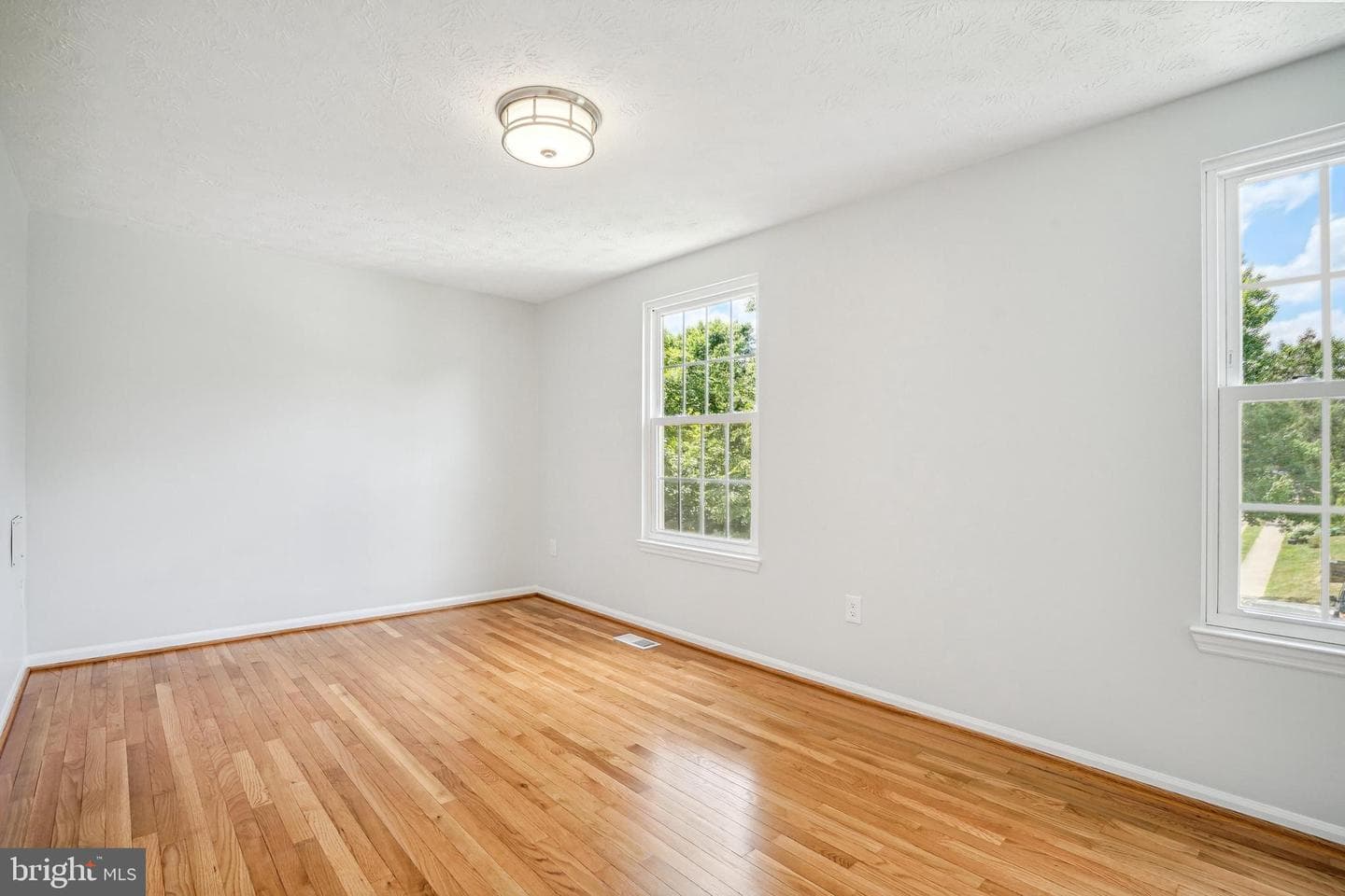 529 Coral Reef Drive photo 26