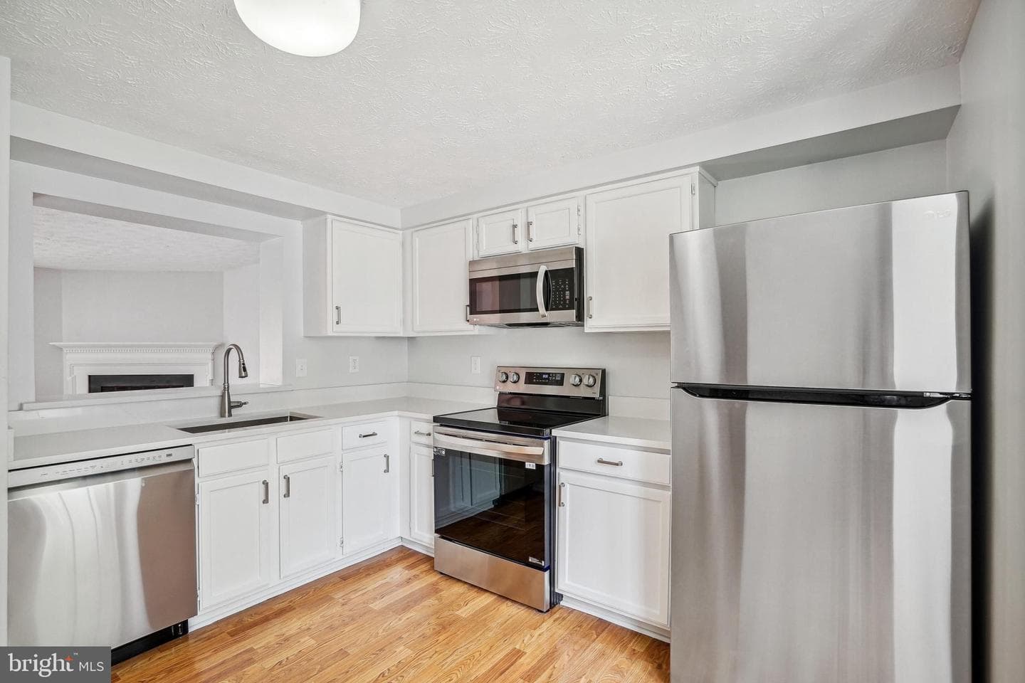 529 Coral Reef Drive photo 6