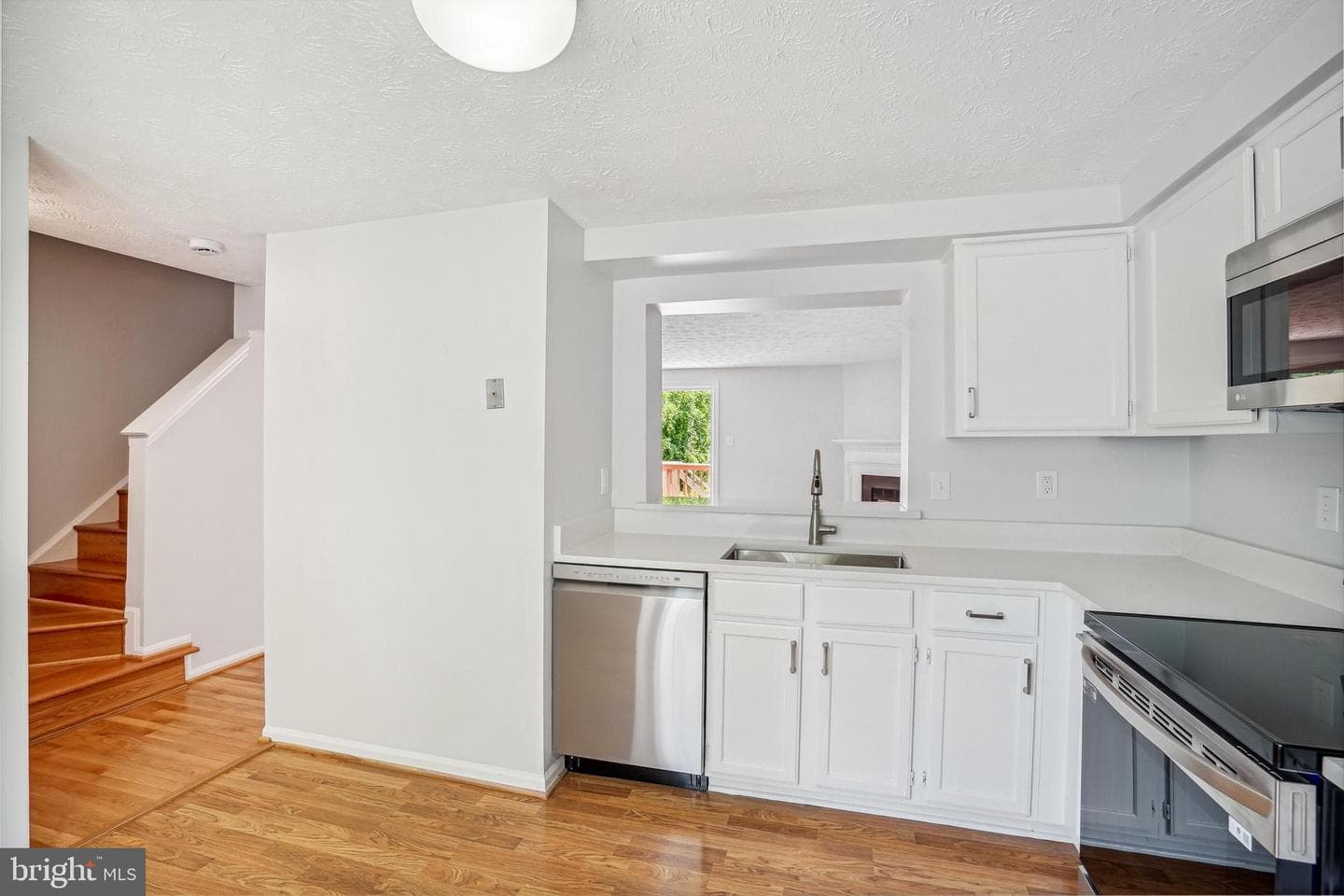 529 Coral Reef Drive photo 7