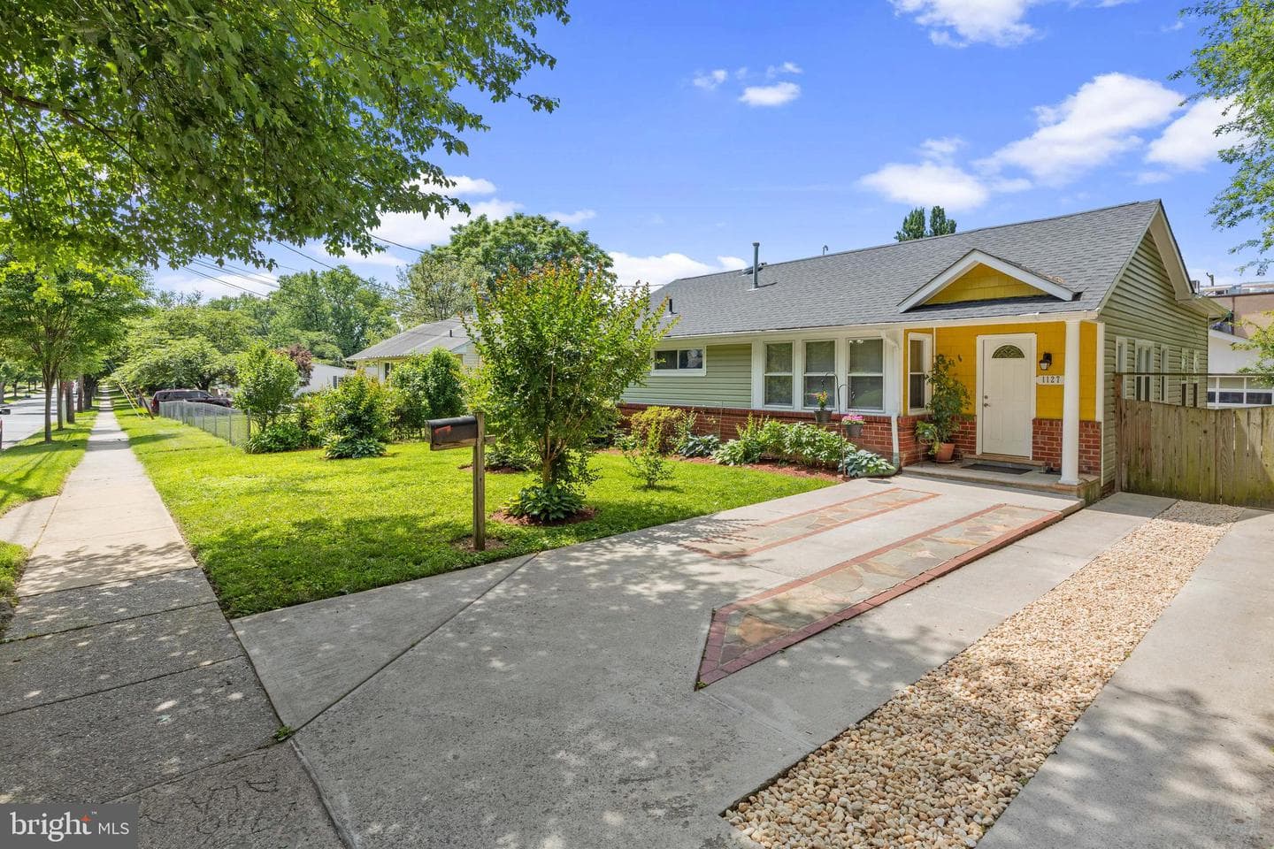 1127 Lewis Avenue photo 38