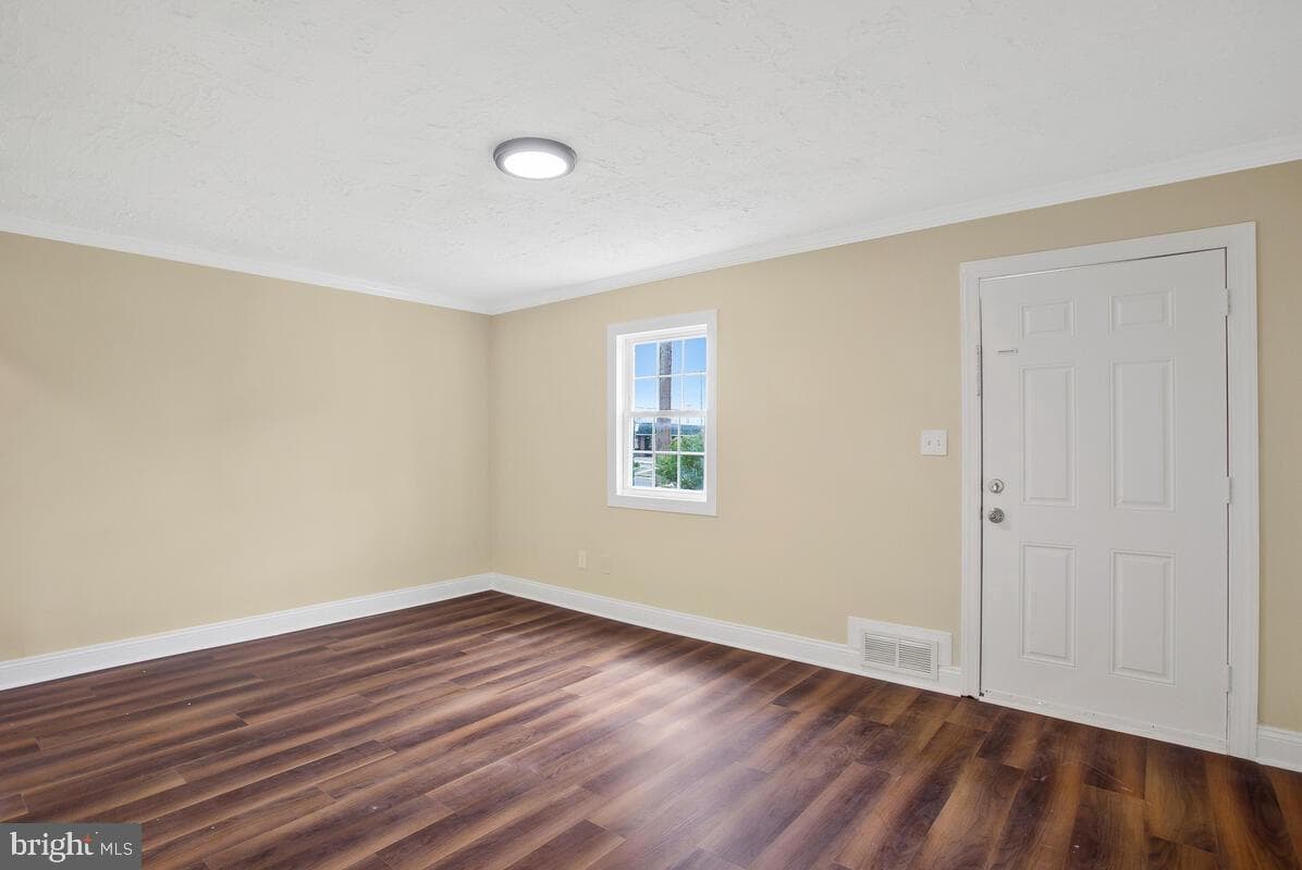 6806 New Hampshire Avenue photo 4