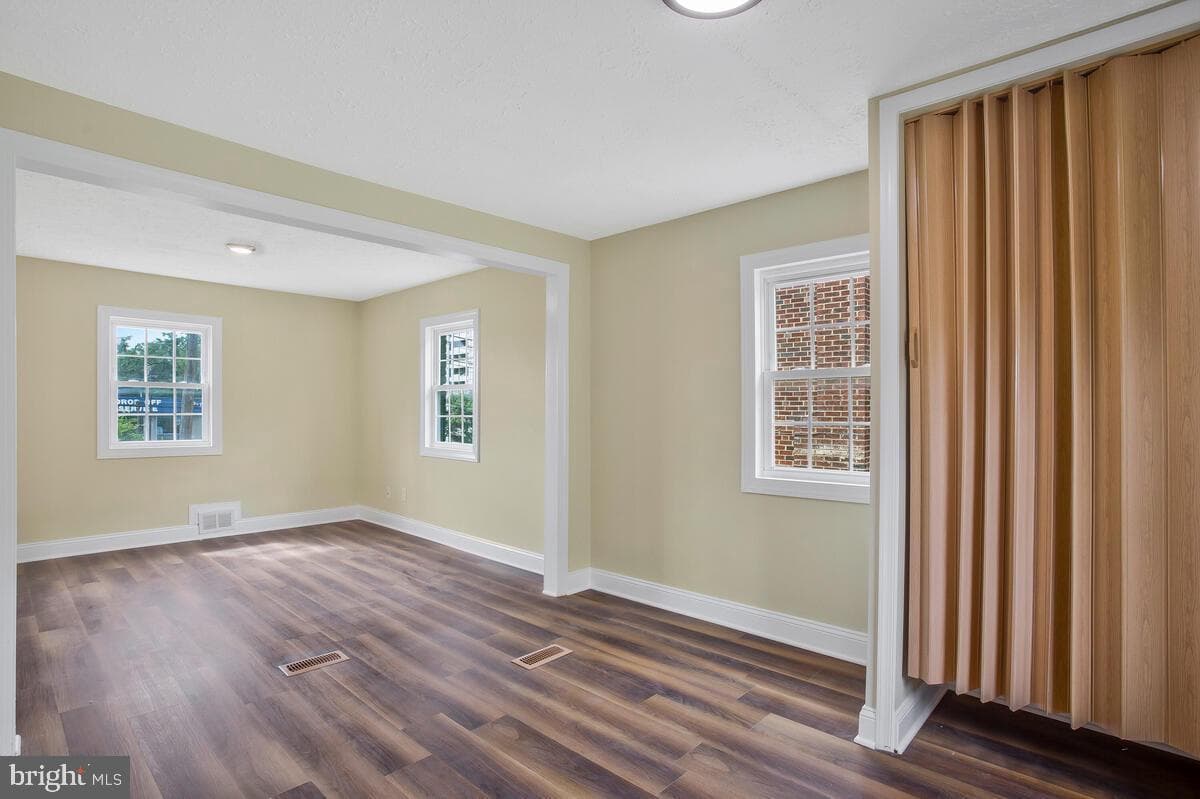 6806 New Hampshire Avenue photo 9