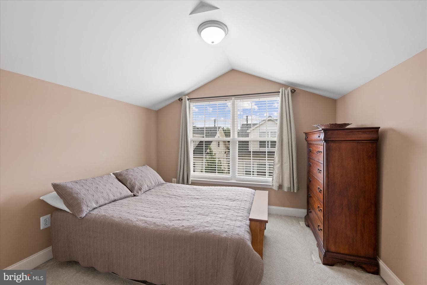 11820 Regents Park Drive photo 15