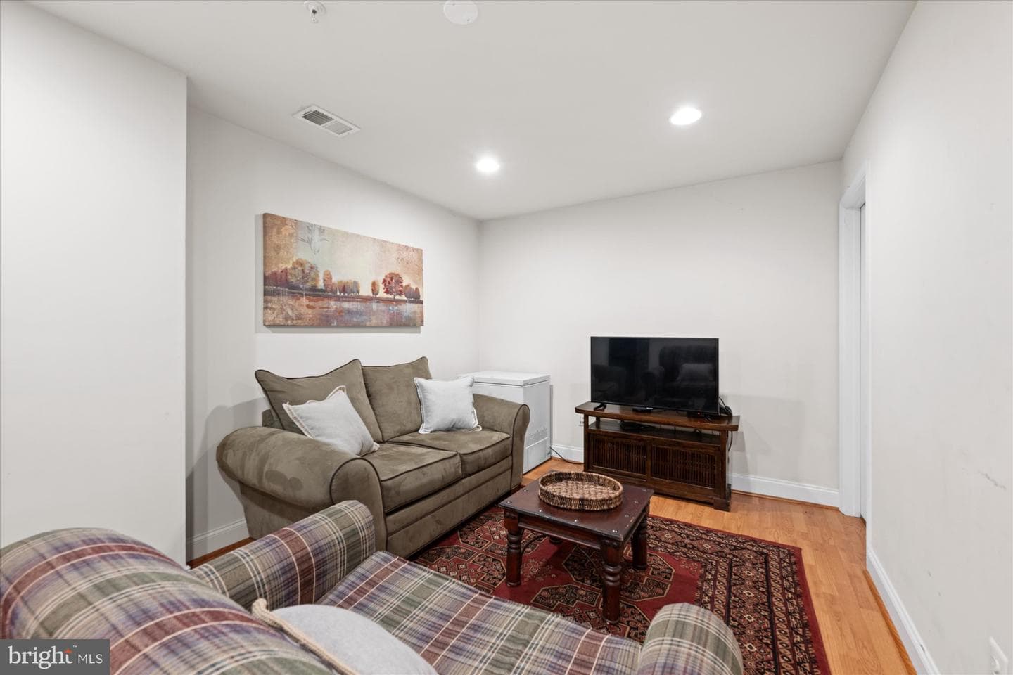 11820 Regents Park Drive photo 16