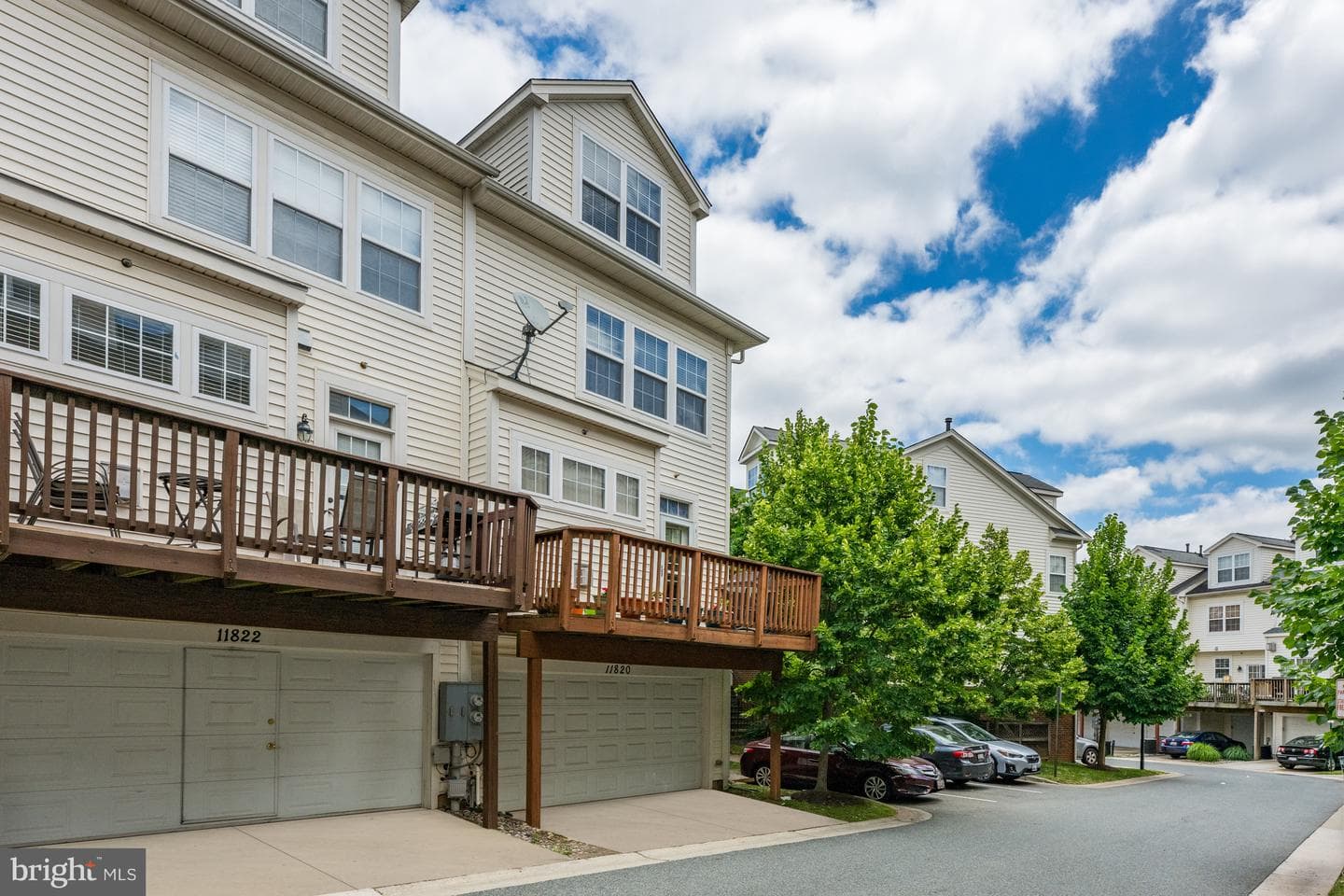 11820 Regents Park Drive photo 18