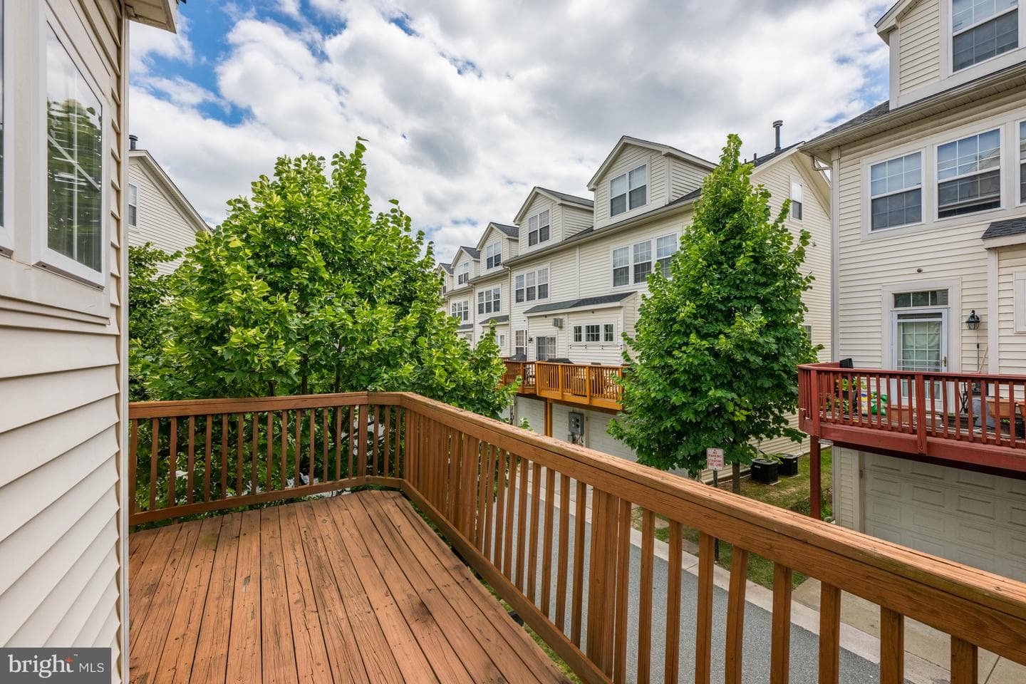 11820 Regents Park Drive photo 8