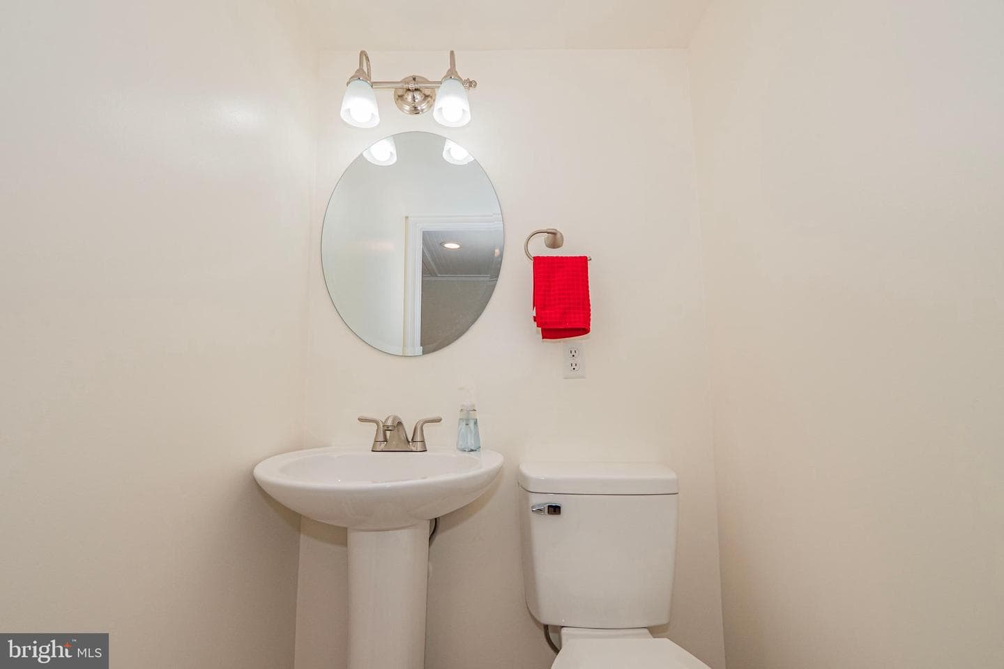 35 Longmeadow Drive photo 31