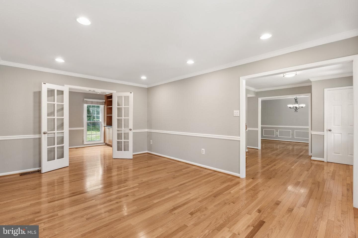 3308 Sandburg Terrace photo 21