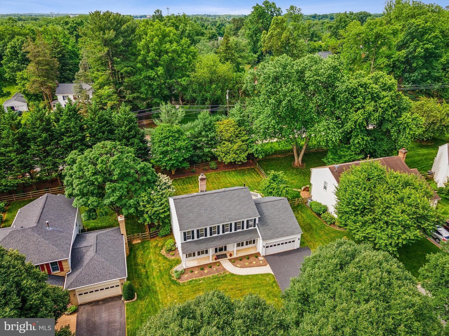 3308 Sandburg Terrace photo 5