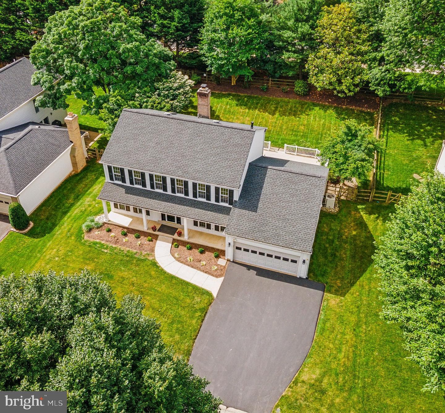 3308 Sandburg Terrace photo 6