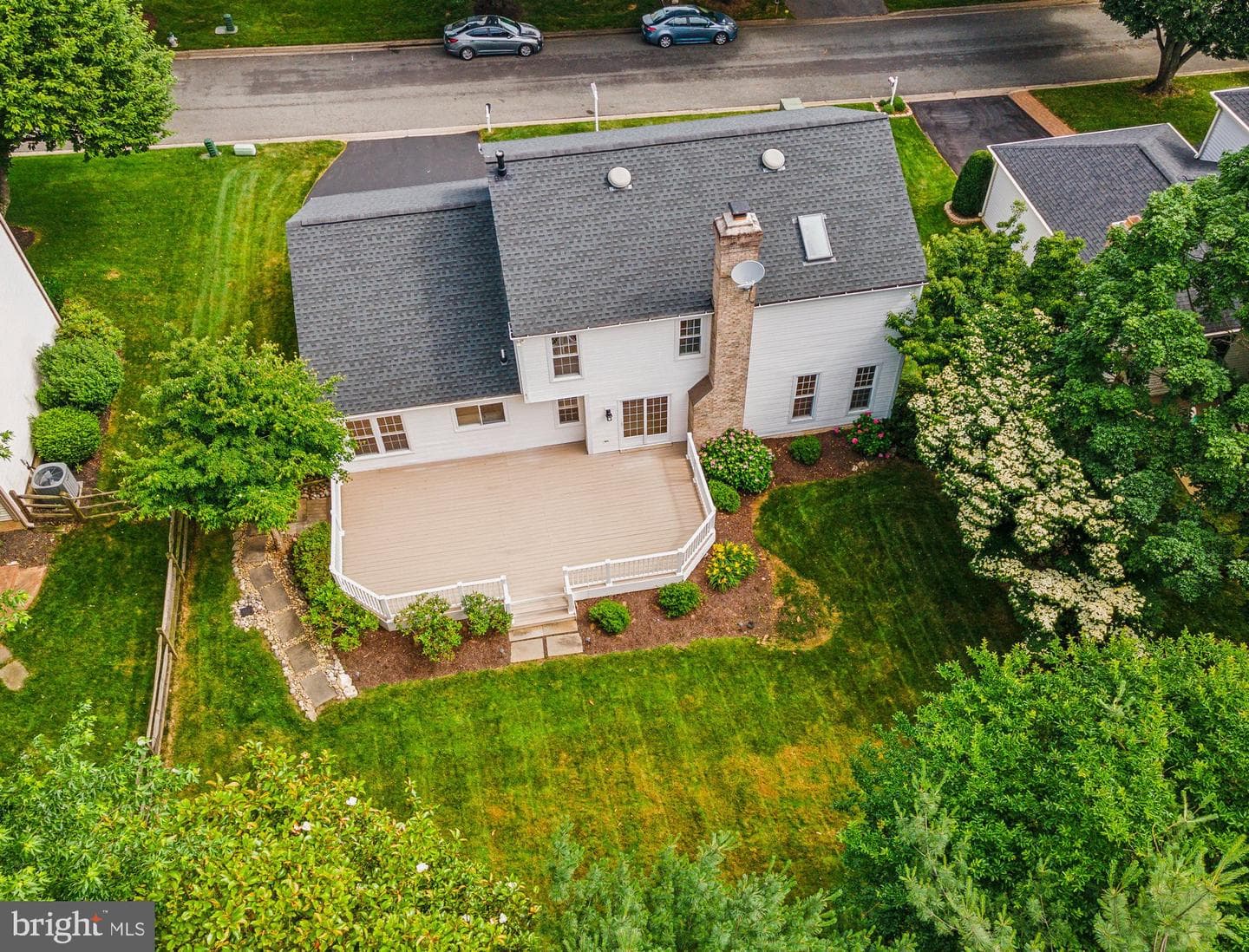 3308 Sandburg Terrace photo 8