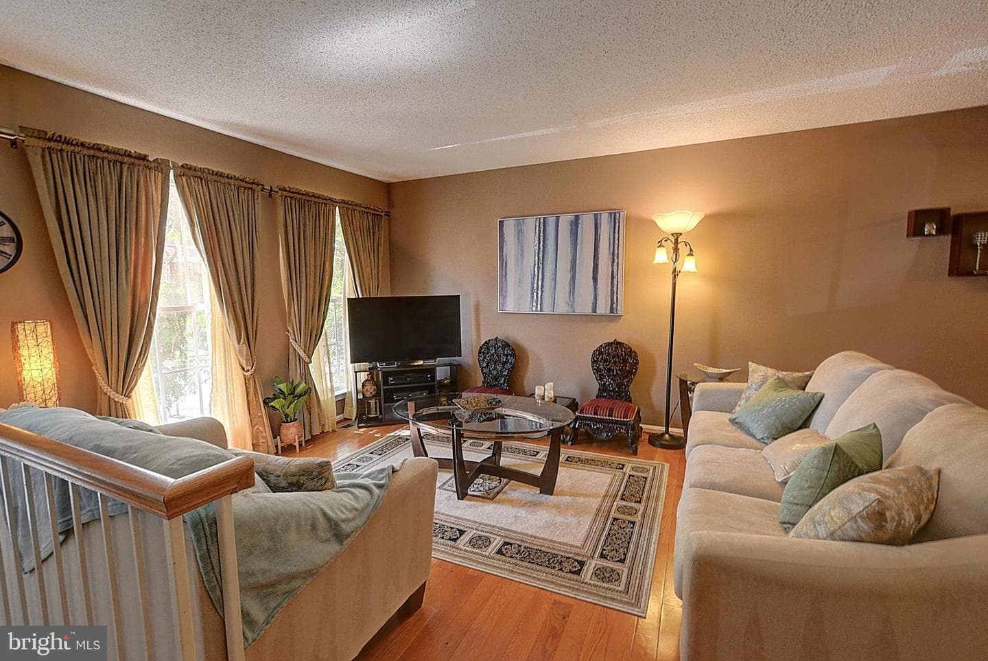 14807 McKnew Road photo 4