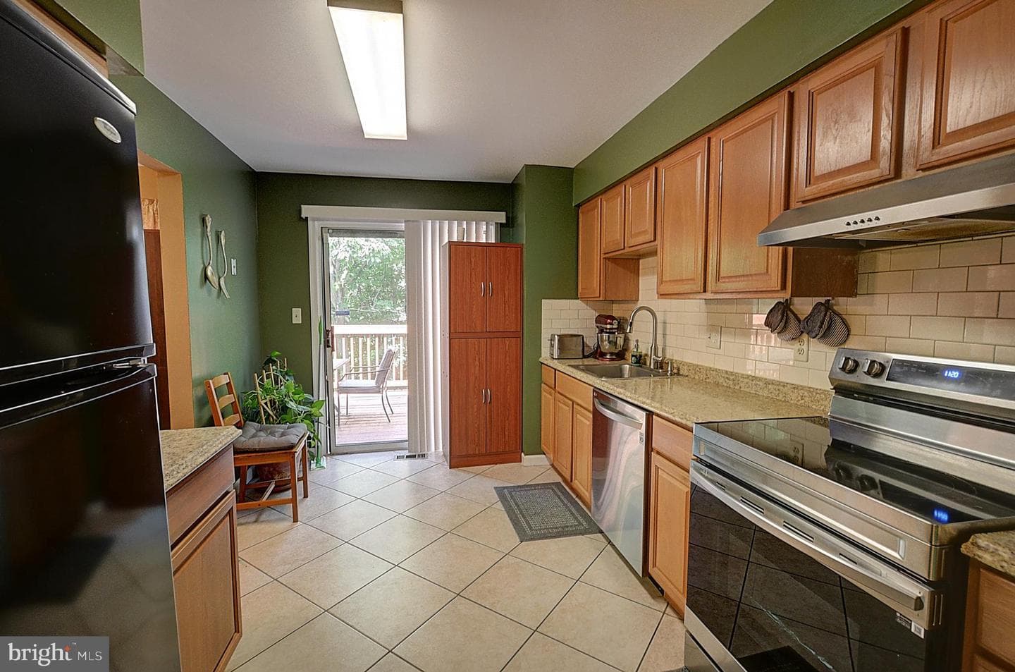 14807 McKnew Road photo 7