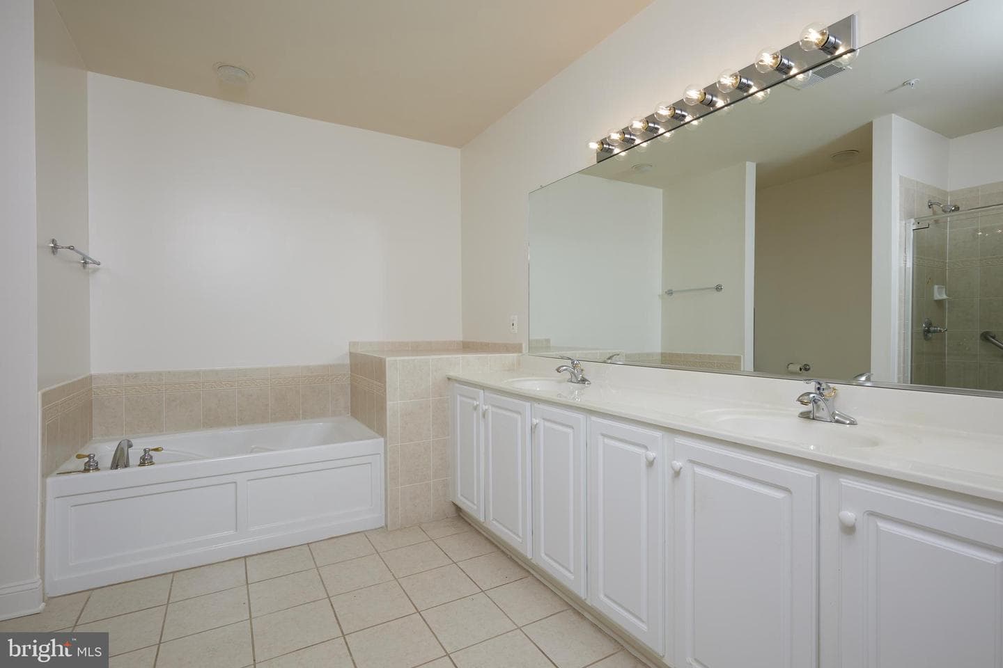 9405 Blackwell Road #308 photo 19