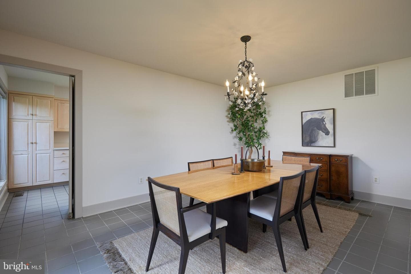 21520 Peach Tree Road photo 12