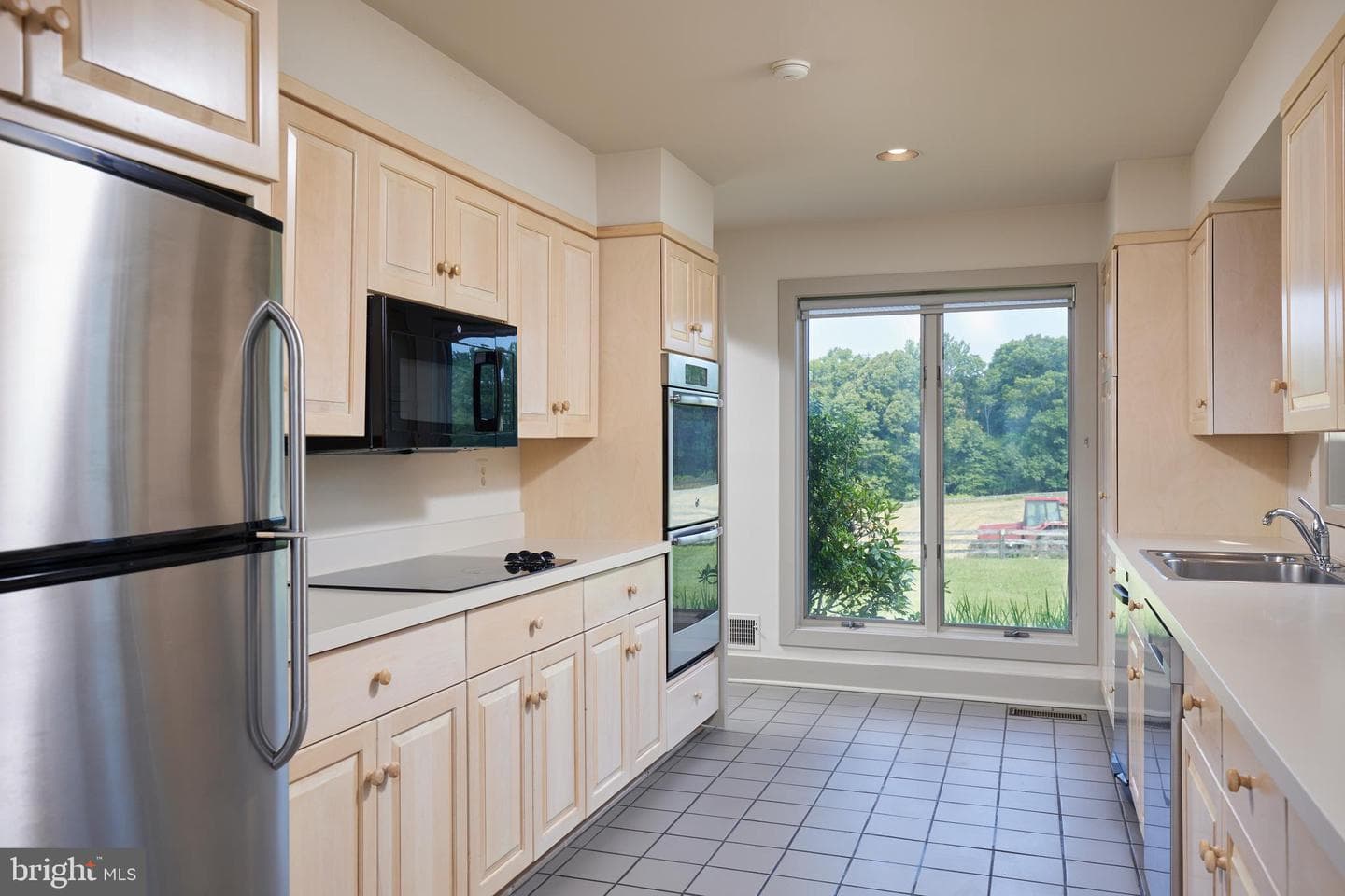21520 Peach Tree Road photo 13