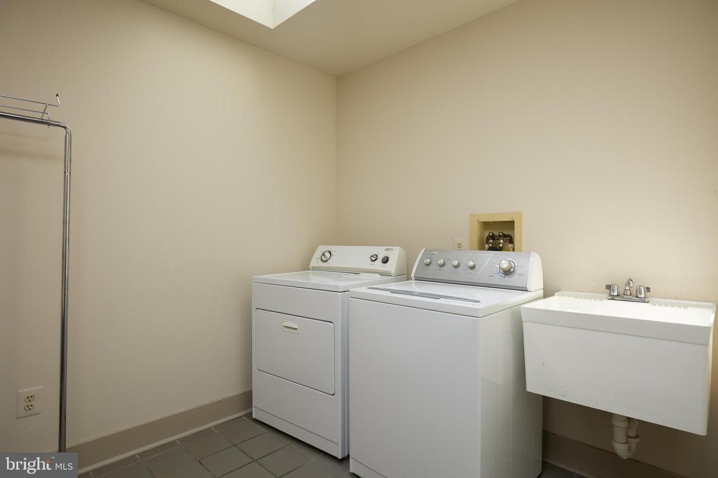 21520 Peach Tree Road photo 18