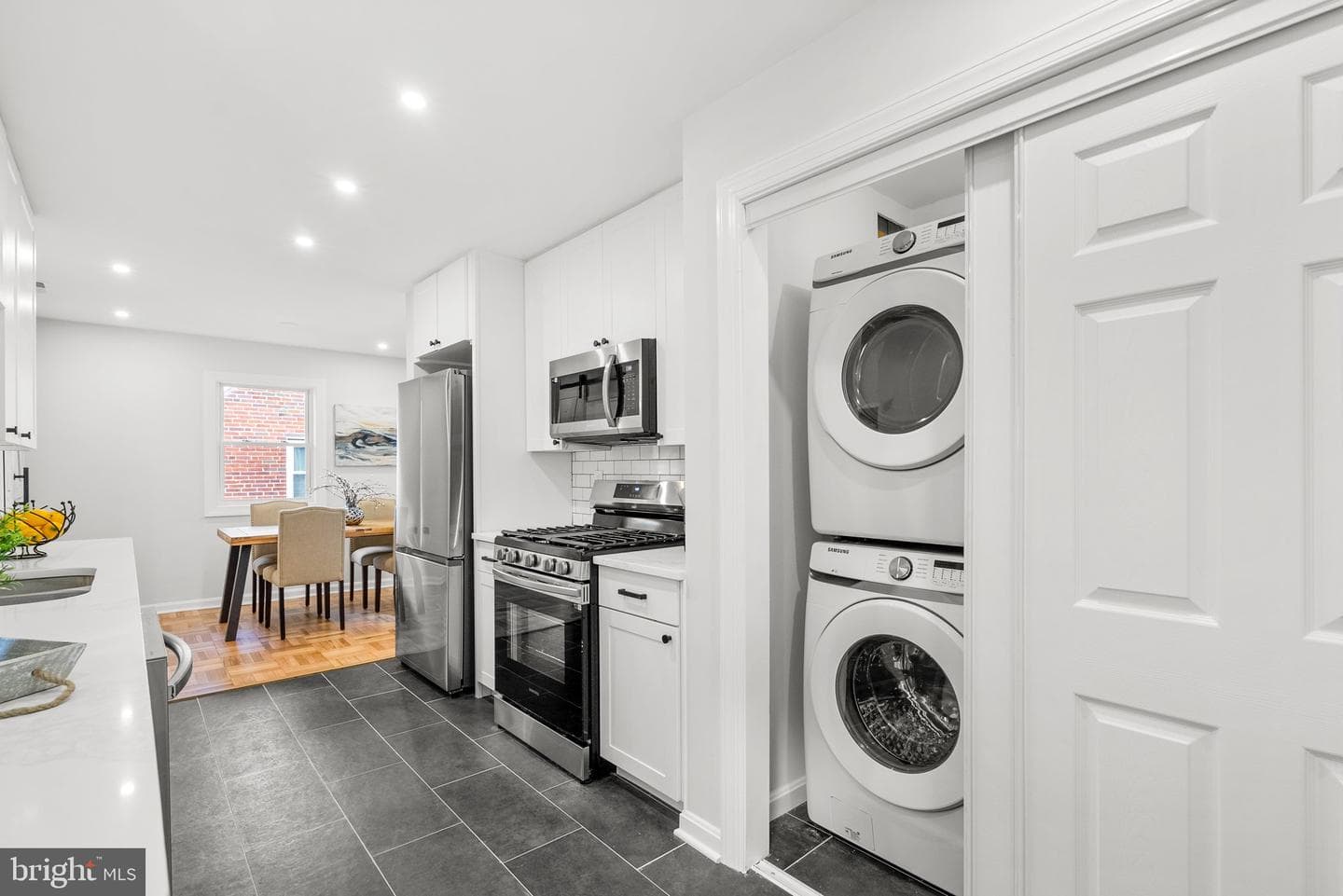 2413 Eccleston Street photo 14