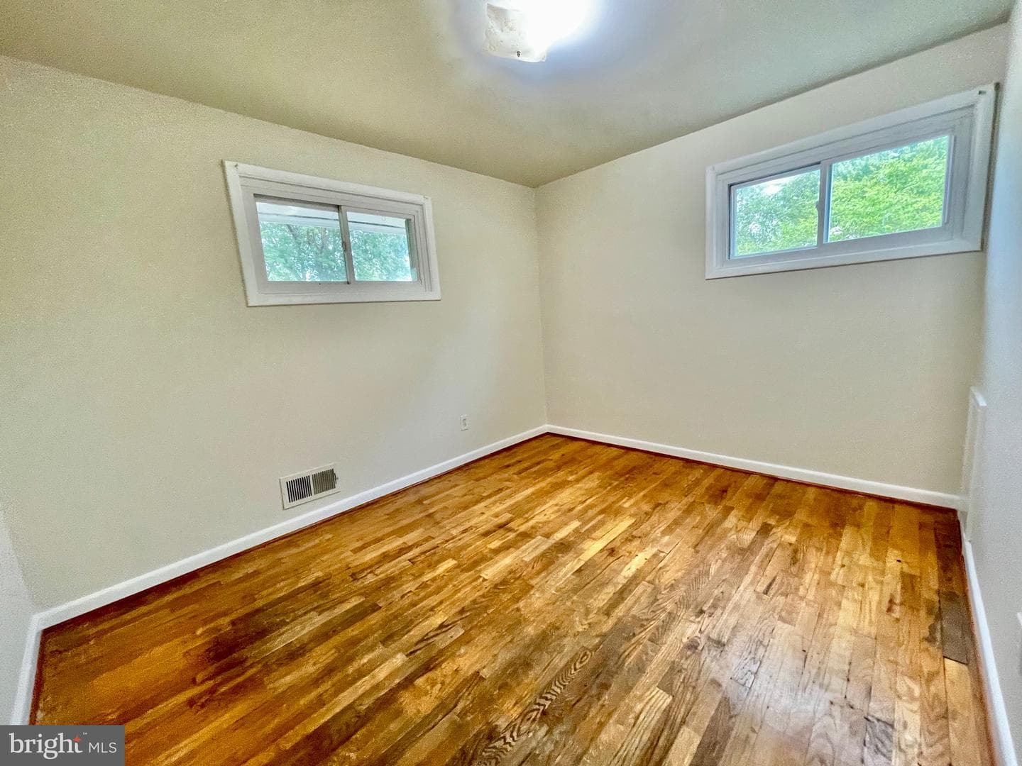 4503 Renn Street photo 22