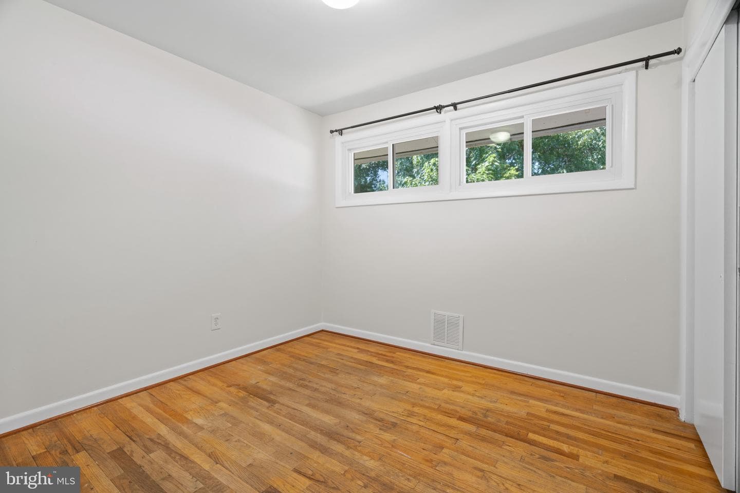 4503 Renn Street photo 38