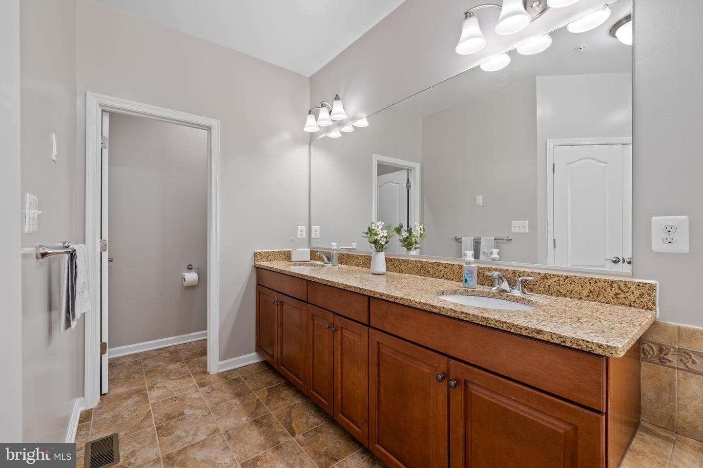22767 Sweetspire Drive photo 43