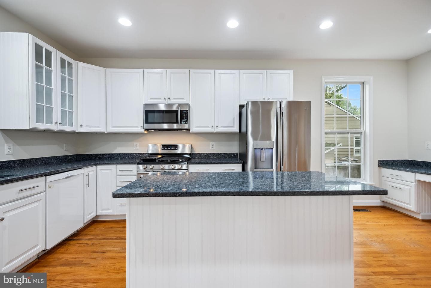 3303 Decatur Avenue photo 36
