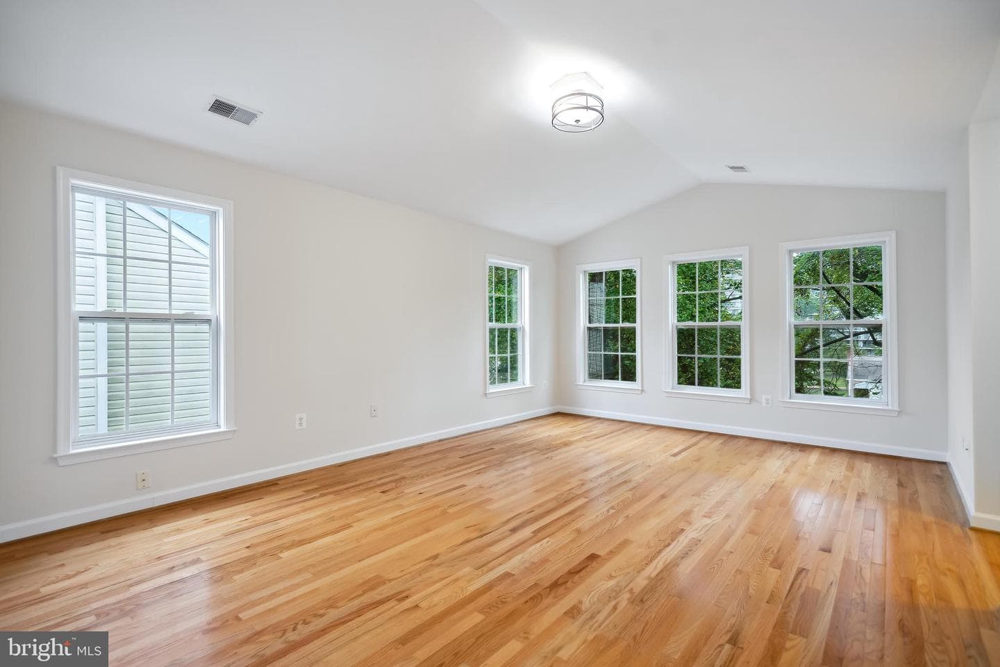 3303 Decatur Avenue photo 40