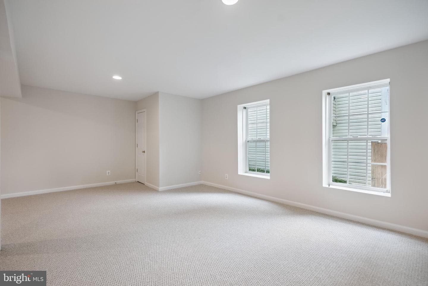 3303 Decatur Avenue photo 75