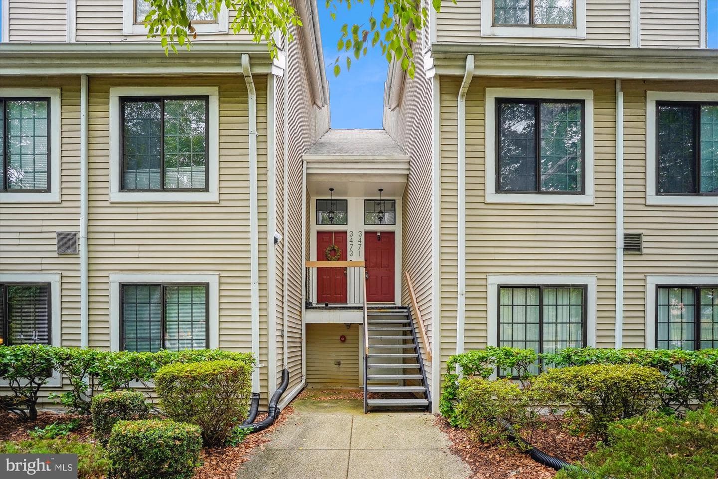 3471 Hewitt Avenue #106 photo 2