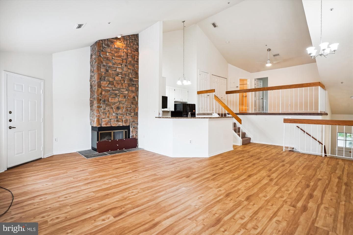 3471 Hewitt Avenue #106 photo 6