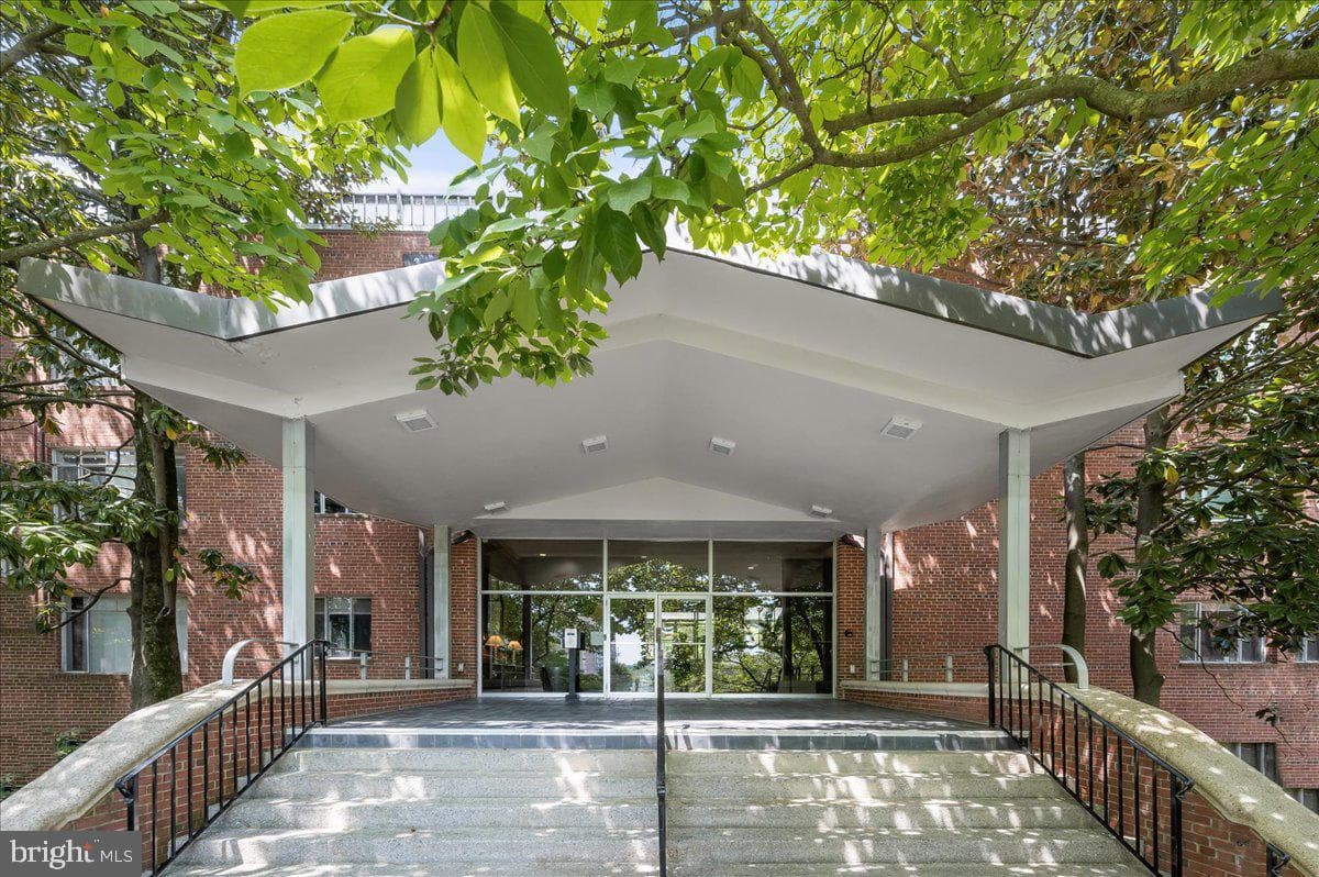 5301 Westbard Circle #314 photo 21