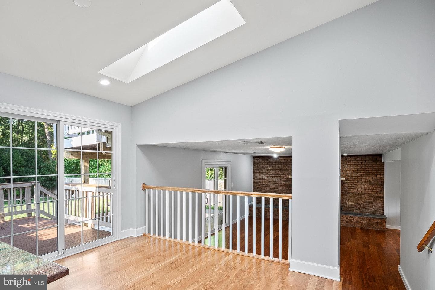1704 Hopefield Road photo 13