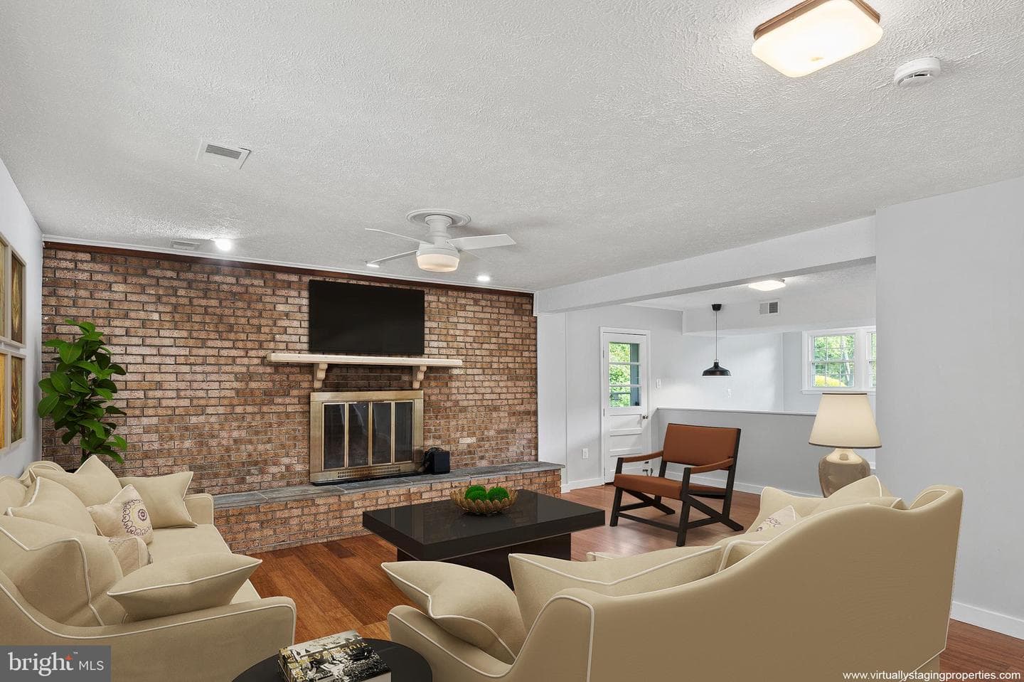 1704 Hopefield Road photo 14