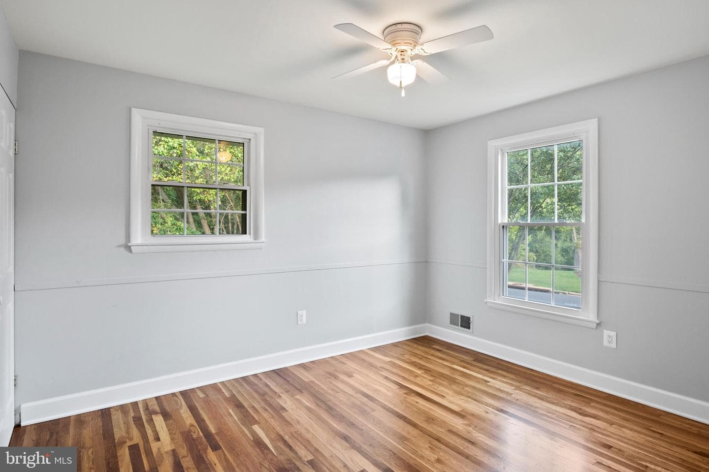1704 Hopefield Road photo 37