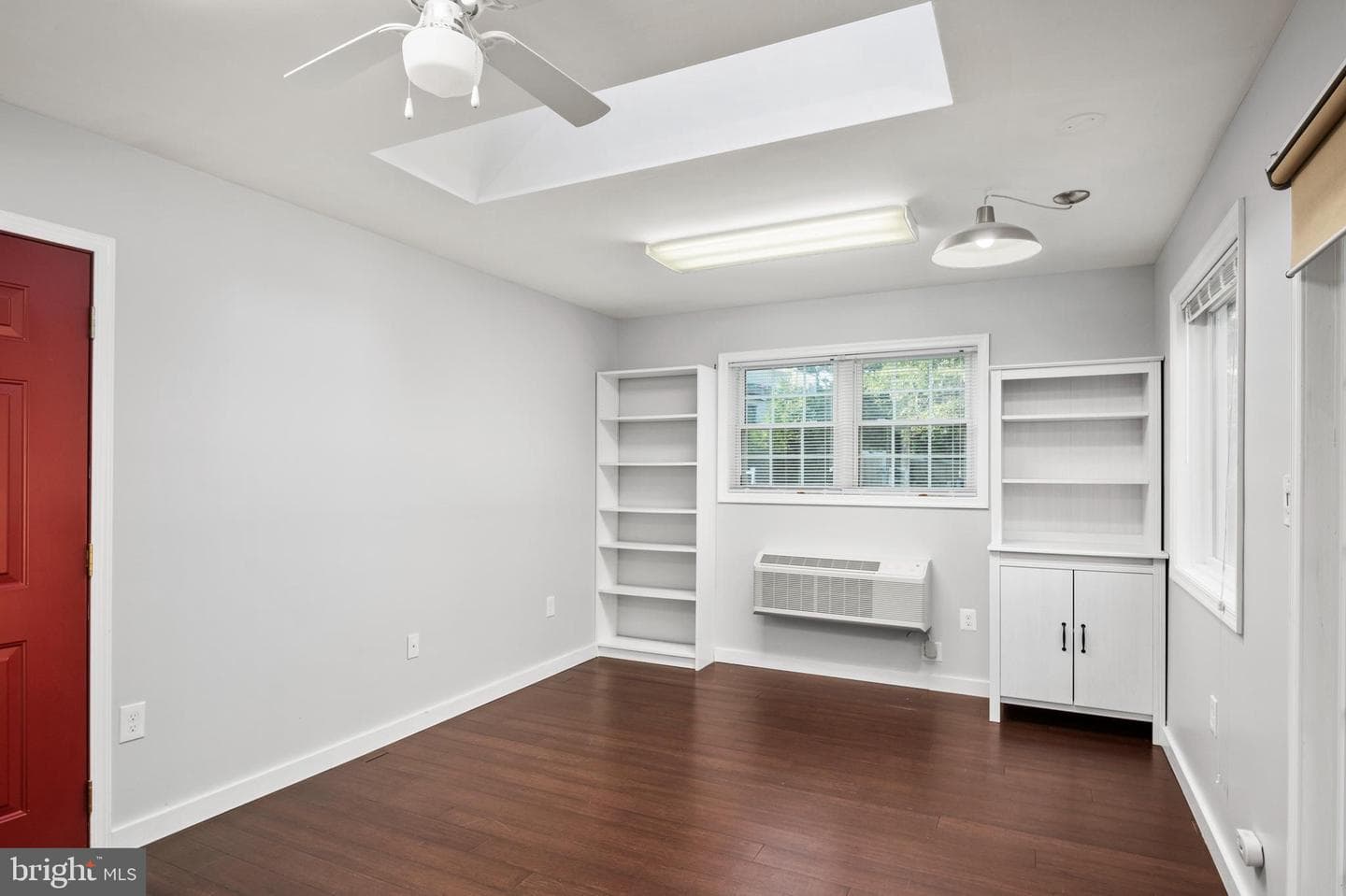 1704 Hopefield Road photo 43