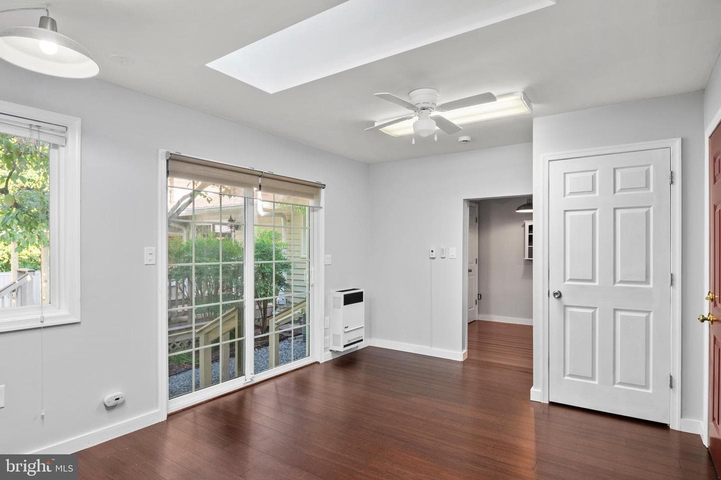 1704 Hopefield Road photo 44