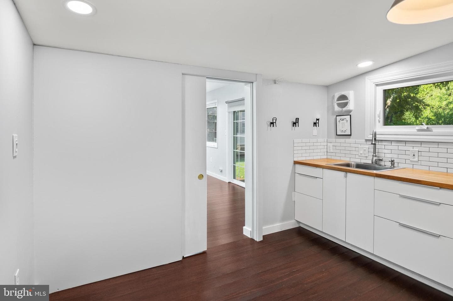 1704 Hopefield Road photo 45