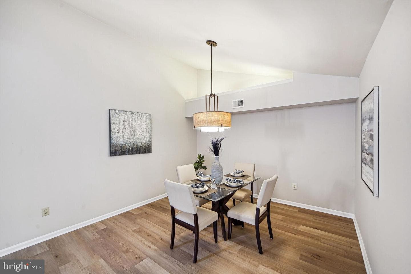 5723 Balsam Grove Court photo 8