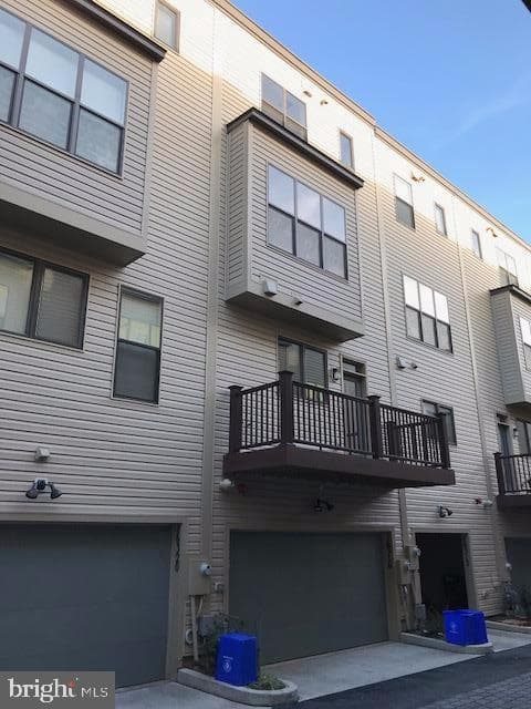 16316 Decker Place photo 2
