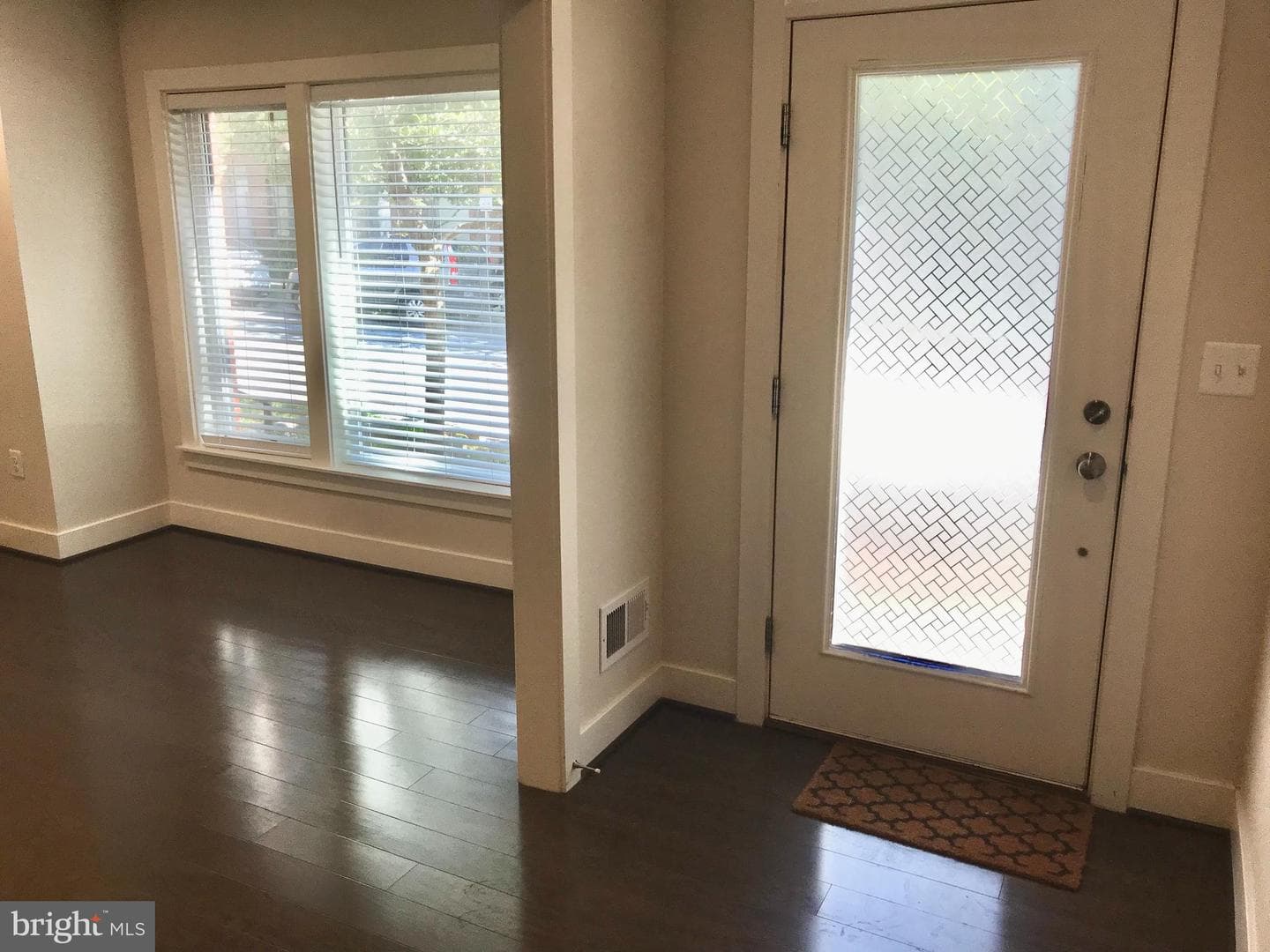 16316 Decker Place photo 5