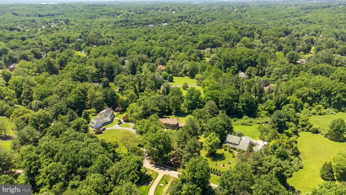 13404 Query Mill Road photo 11