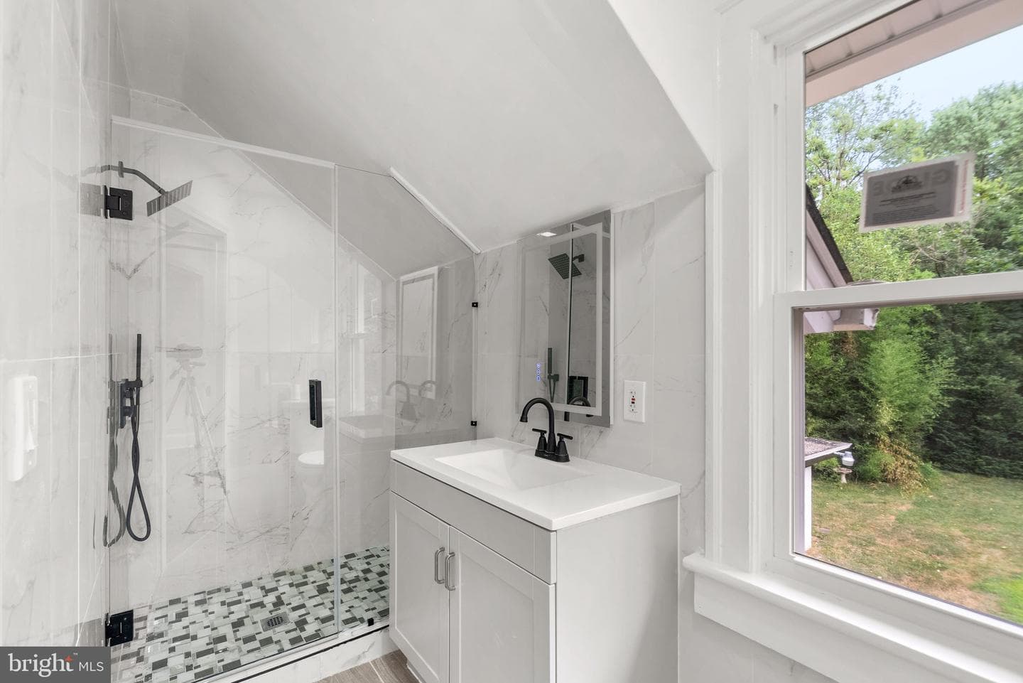 27 Maryland Avenue photo 32
