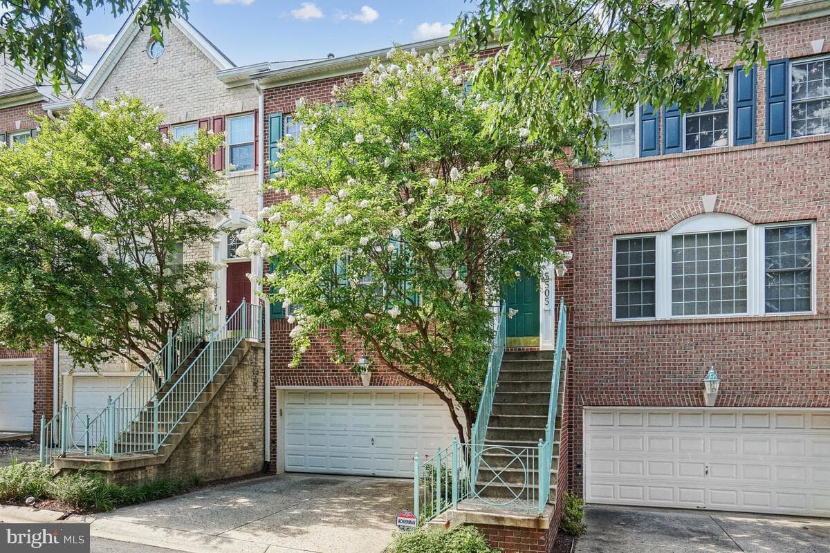 5505 Edson Lane photo 1