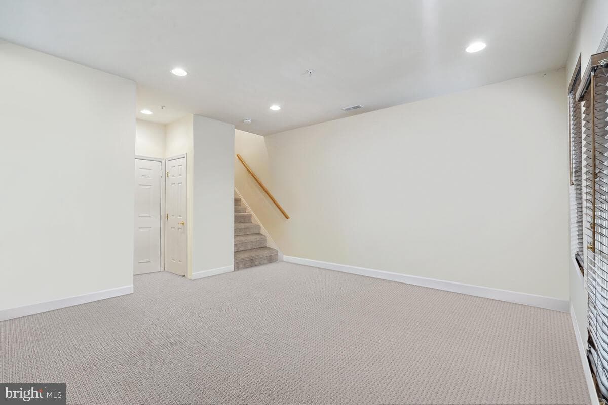 5505 Edson Lane photo 17