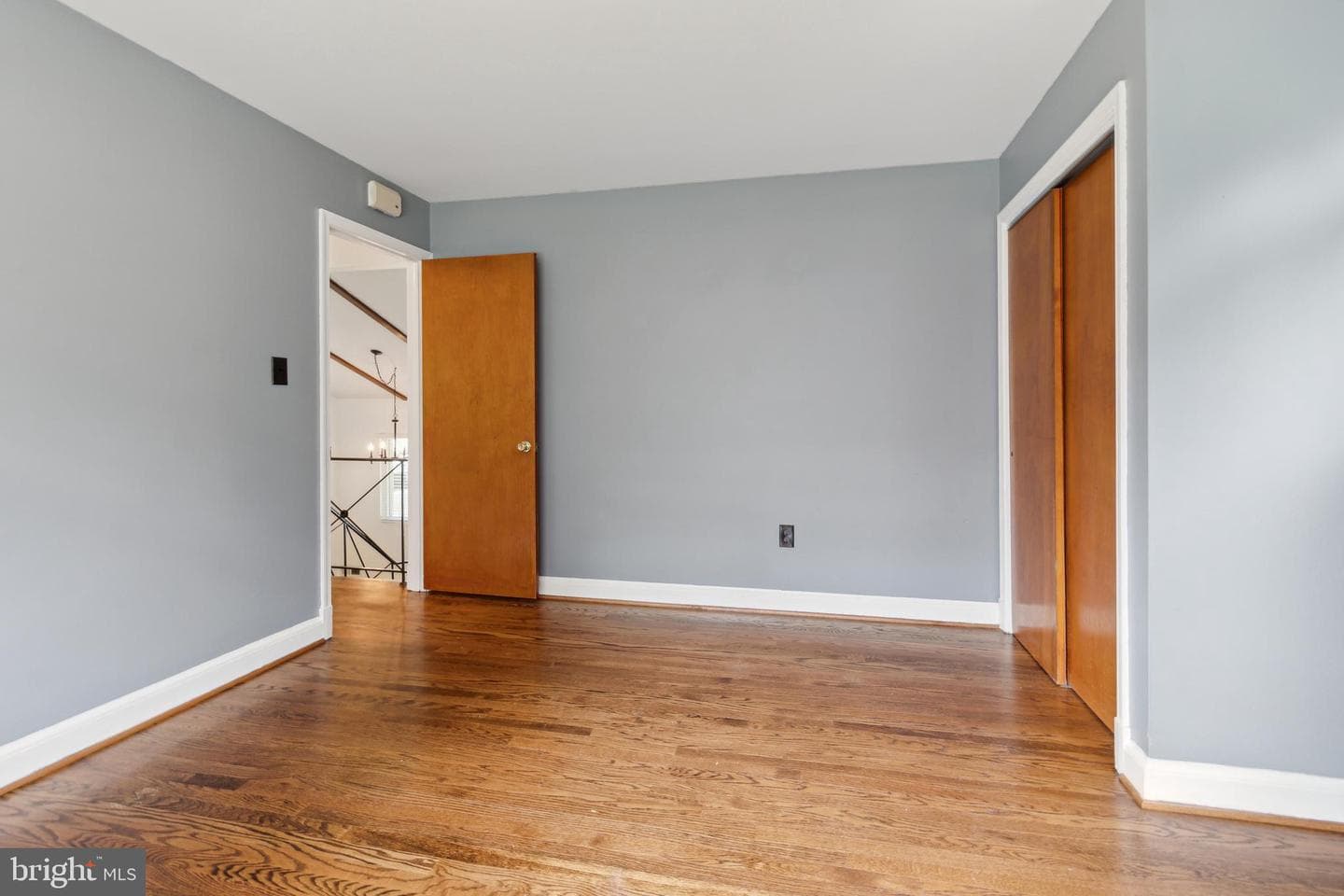 10117 Renfrew Road photo 12