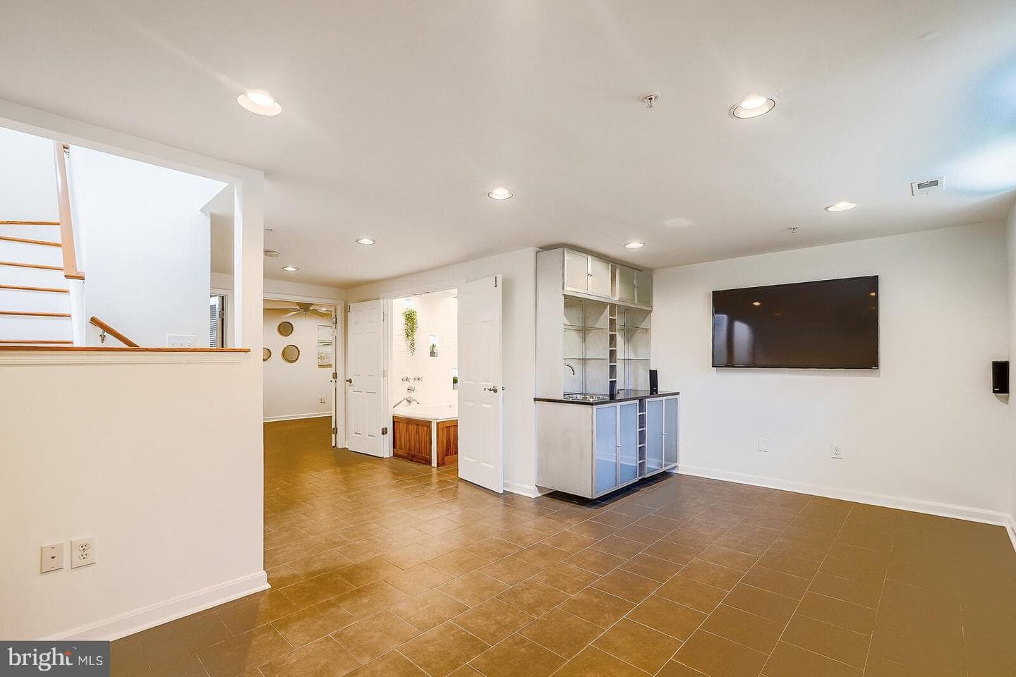 16807 Centerfield Way photo 30