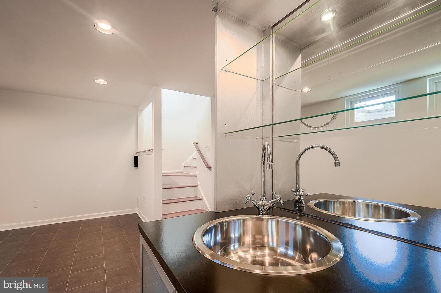 16807 Centerfield Way photo 32